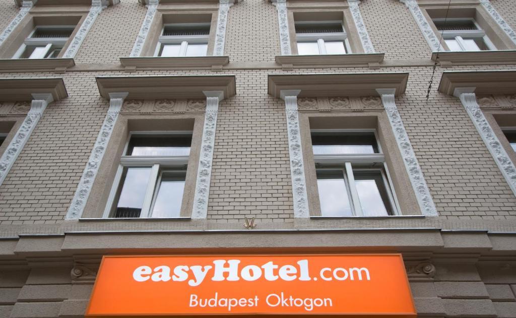 easyHotel Budapest Oktogon Eksteriør bilde