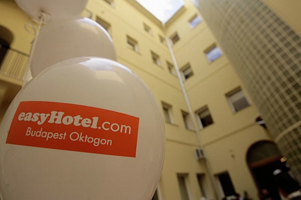 easyHotel Budapest Oktogon Eksteriør bilde