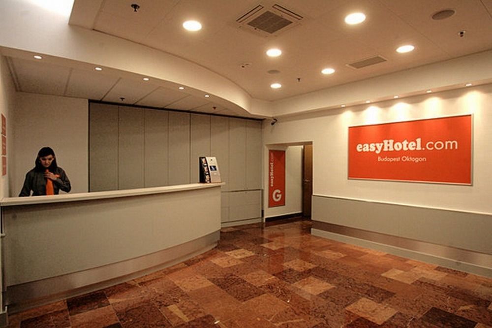 easyHotel Budapest Oktogon Eksteriør bilde